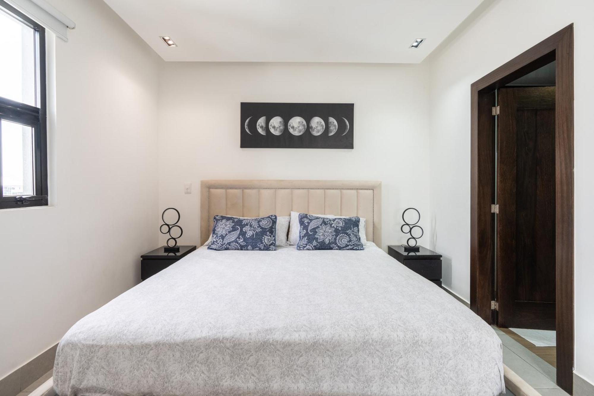 Modern Luxury Condo With Rooftop Pool & Gym Сантяго де лос Кабайерос Екстериор снимка