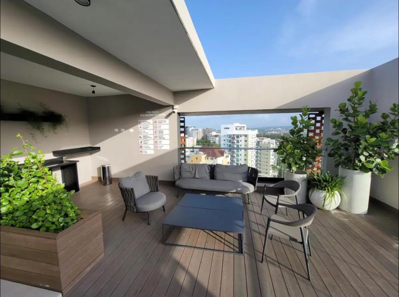 Modern Luxury Condo With Rooftop Pool & Gym Сантяго де лос Кабайерос Екстериор снимка